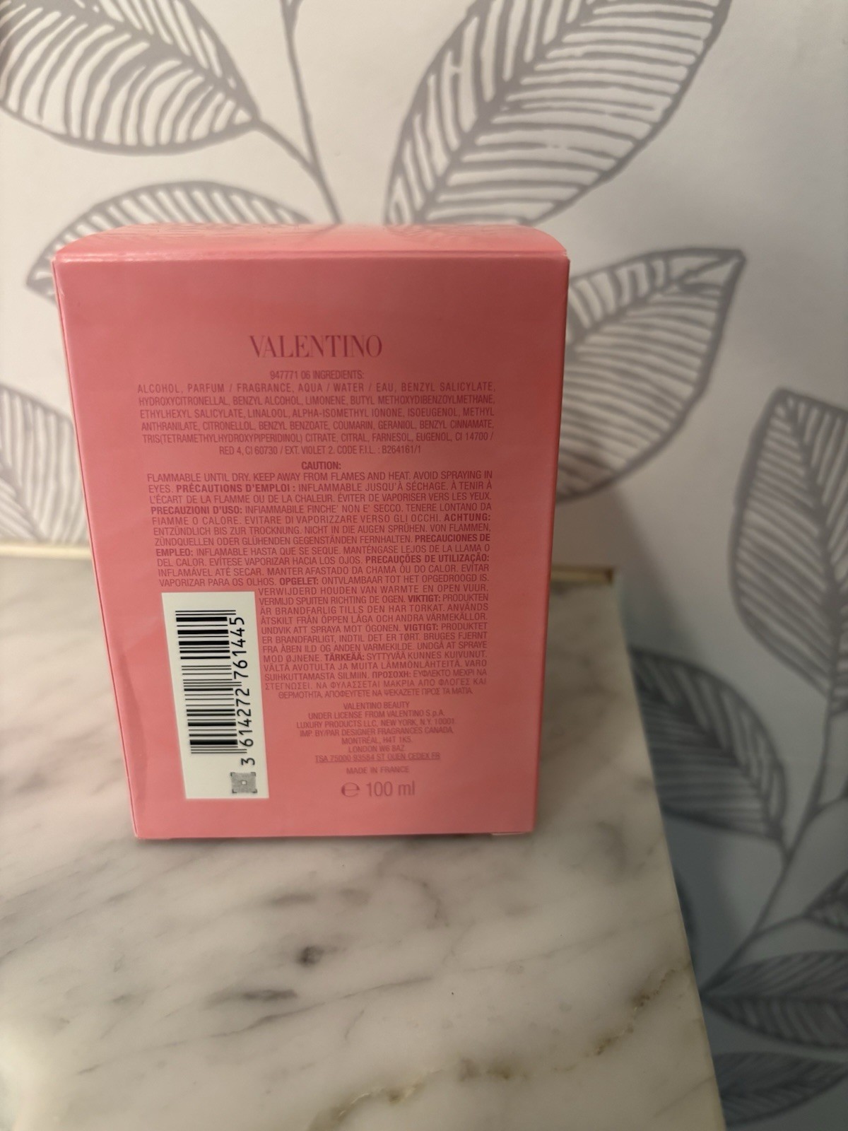 Valentino Donna Born In Roma Eau de Parfum Spray 3.4 fl oz Regular Size