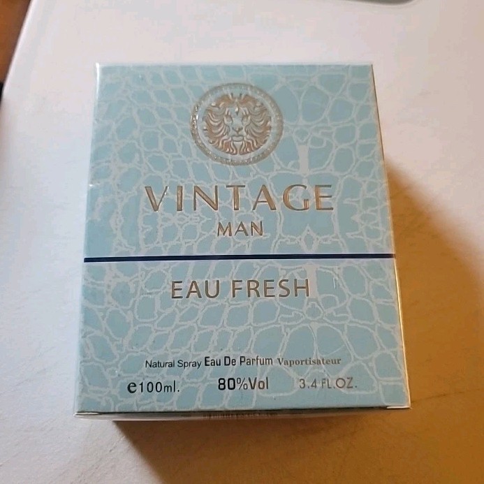 Vintage Man Eau de Parfum Spray, Regular Size 3.4 fl oz / 100 ml