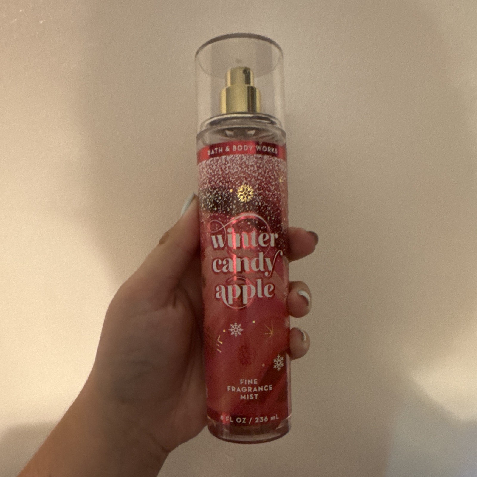 Bath & Body Works Winter Candy Apple Body Mist 8 fl oz / 236 mL Women