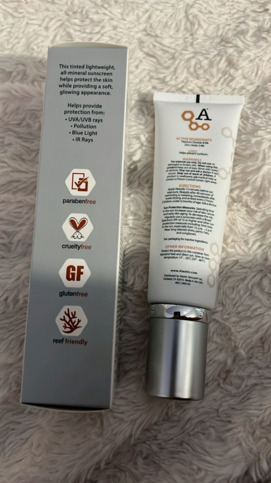 2-in-1 Skincare HydraTint Pro Mineral Sunscreen SPF 36 (3.2 oz) FREE SHIPPING